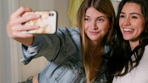 Vignette du programme télé Dans les griffes de ma meilleure amie