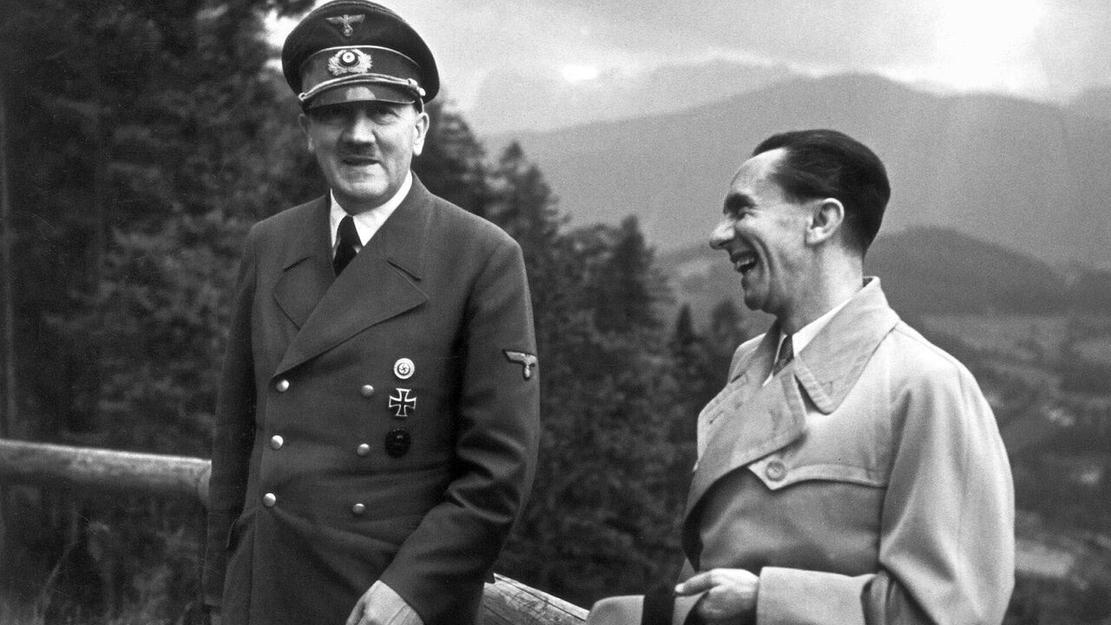 Vignette du programme télé Conversations au coeur du pouvoir : les maîtres du Reich