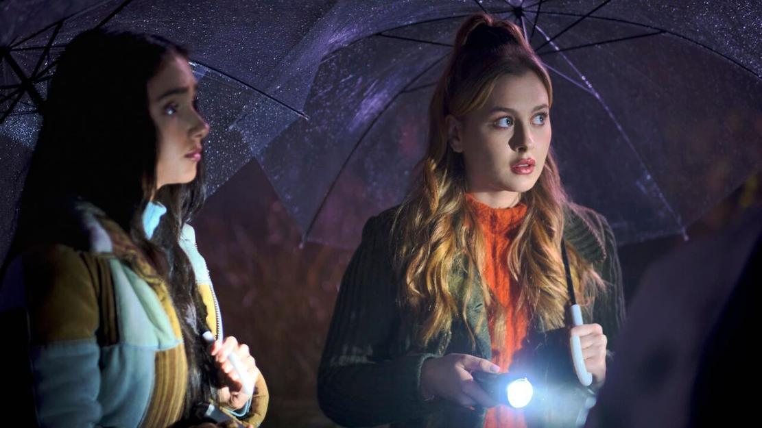 Vignette du programme télé Aurora Teagarden : Un frisson dans la nuit