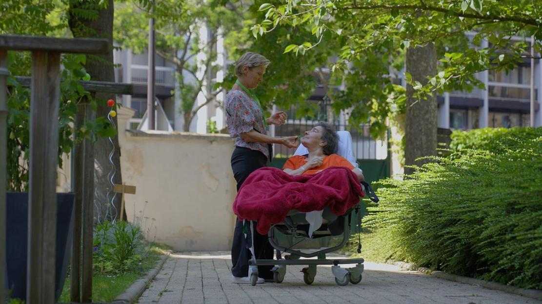 Vignette du programme télé Ici et maintenant - Au coeur d'une unité de soins palliatifs