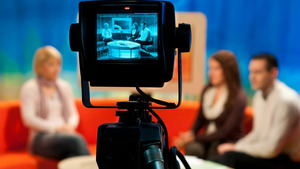 Vignette du programme télé C'est pas le jour le mag de la nuit