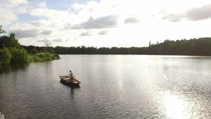 Vignette du programme télé Les 100 lieux qu'il faut voir (Au fil du canal de Bourgogne) S13
