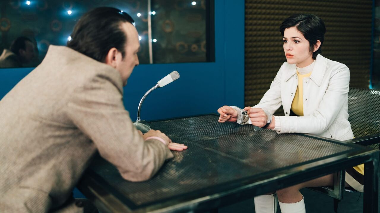 Vignette du programme télé Les petits meurtres d'Agatha Christie (Meurtres au pensionnat) S3 (10/10)