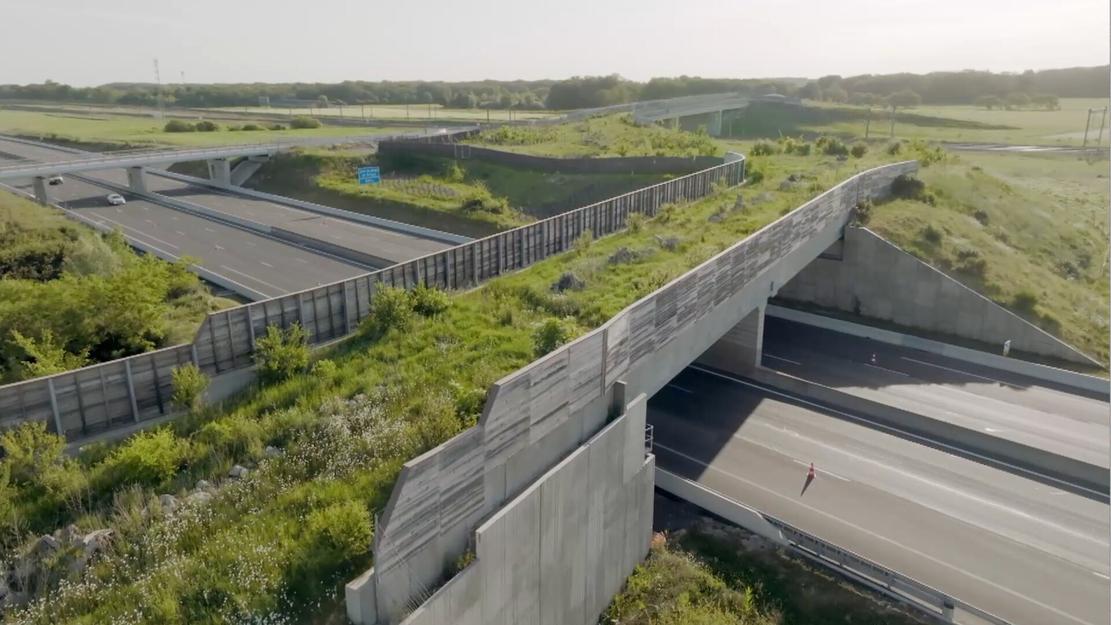 Vignette du programme télé A10 : la plus grande autoroute de France