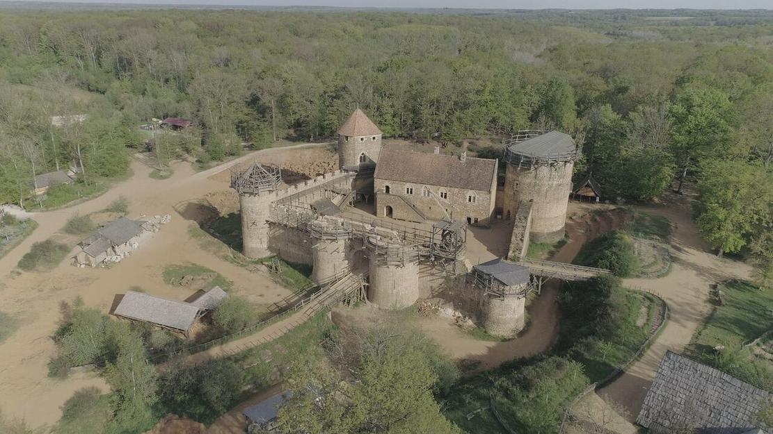 Vignette du programme télé Guédelon : comment construire un château fort