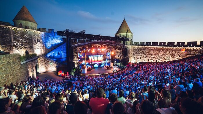 Vignette du programme télé La grande soirée des tubes du camping à Carcassonne