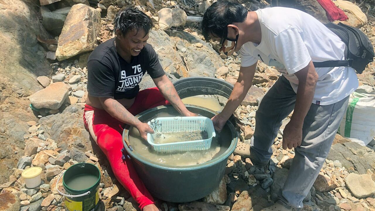 Vignette du programme télé Les orpailleurs des mers aux Philippines