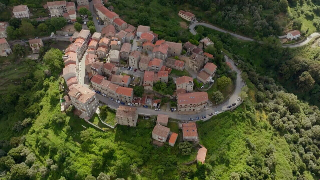 Vignette du programme télé Les 100 lieux qu'il faut voir