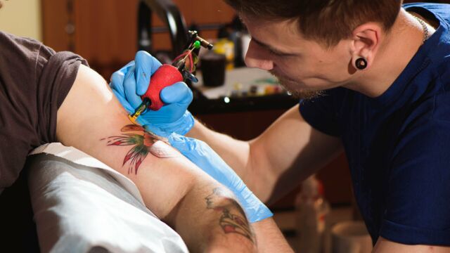 Vignette du programme télé Tattoo Cover : Sauveurs de tatouages