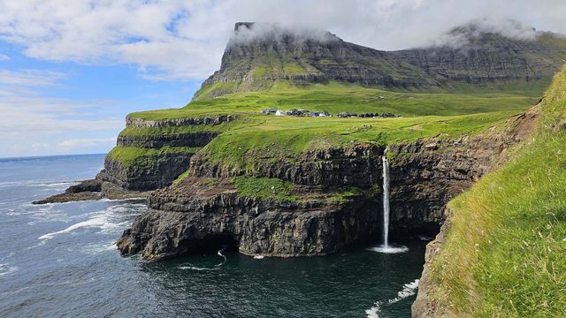 Vignette du programme télé Les iles Feroe un air de bout du monde