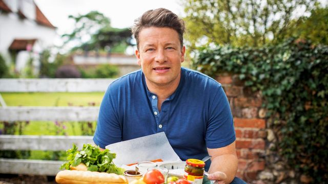 Vignette du programme télé Jamie Oliver : Repas simples pour tous les jours - Saison 1