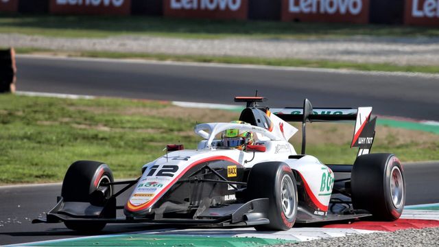 Vignette du programme télé Feature Race