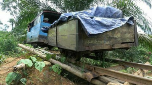 Vignette du programme télé Les routes de l'impossible (Sumatra, maudits trésors) S17 (4/5)