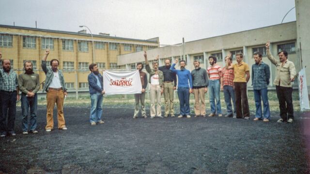 Vignette du programme télé Solidarność, la chute du mur commence en Pologne