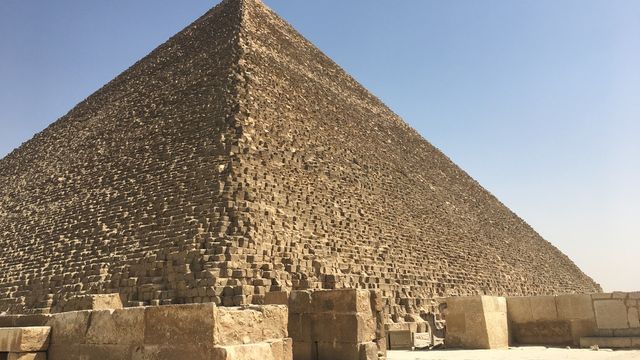Vignette du programme télé Pyramides : les mystères révélés - Saison 1