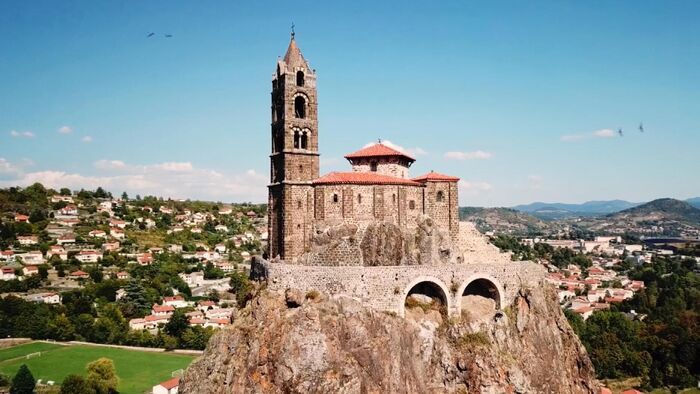 Vignette du programme télé Chemins de Compostelle : un patrimoine révélé