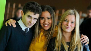 Vignette du programme télé ASKIP (Le jour de la star au collège) S6 (21/64)