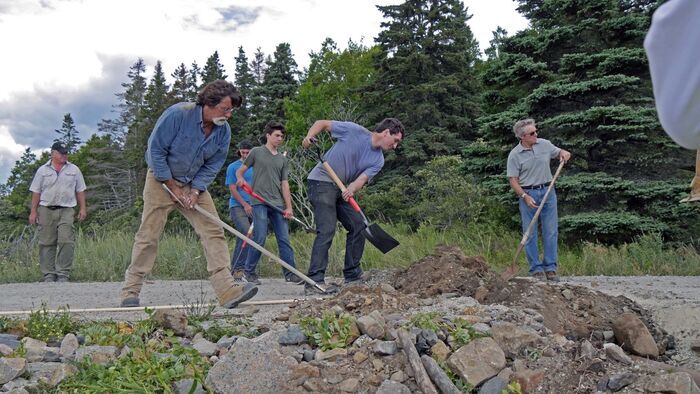 Vignette du programme télé Le mystère d'Oak Island : la course au trésor