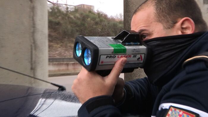 Vignette du programme télé 100 jours avec les gendarmes de Bourgogne