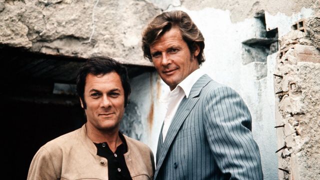 Vignette du programme télé Amicalement vôtre - Saison 1