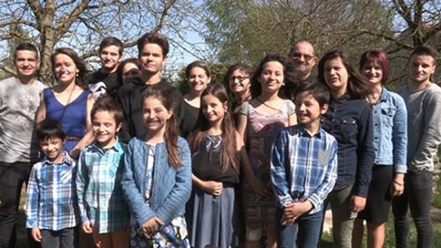 Vignette du programme télé Le défi fou des familles nombreuses