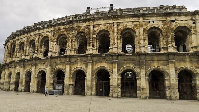 Vignette du programme télé Nîmes : Au coeur de la cité antique