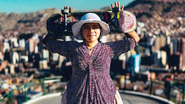 Vignette du programme télé Bolivie : Cholitas et skateboardeuses