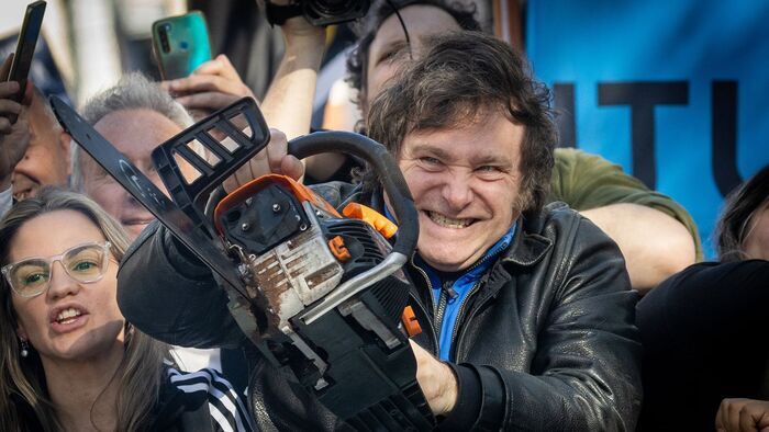 Vignette du programme télé Javier Milei, le président à la tronçonneuse