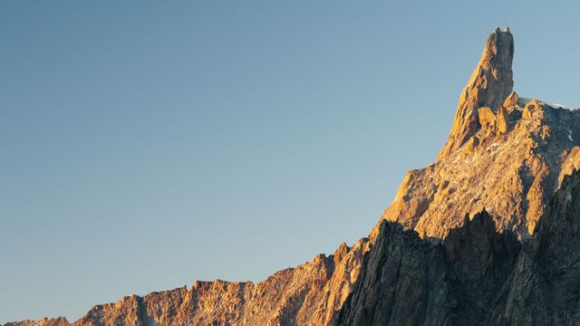 Vignette du programme télé Les promesses de la terre - Saison 1