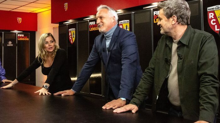 Vignette du programme télé Au micro ! Une nouvelle voix pour le foot