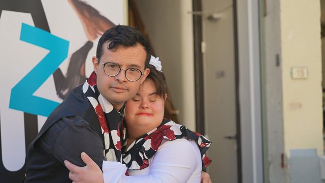 Vignette du programme télé Amours trisomiques, l'amour des siens
