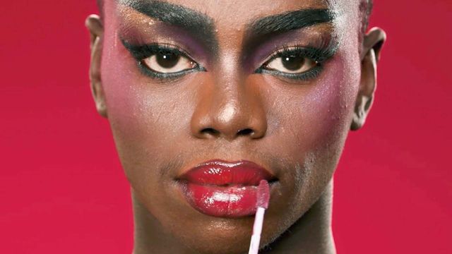 Vignette du programme télé Sur nos lèvres : Rouge un jour, rouge toujours ?
