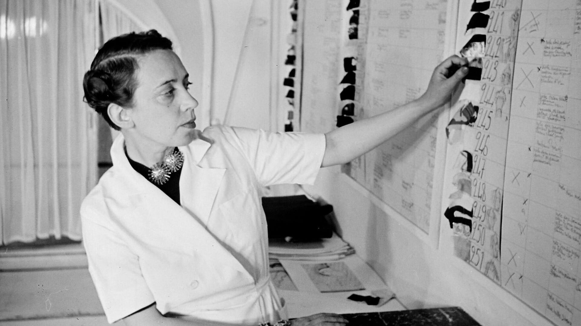 Vignette du programme télé Chanel/Schiaparelli, le noir et le rose