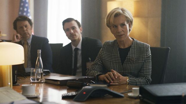 Vignette du programme télé The Deal - Saison 1