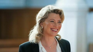 Vignette du programme télé Candice Renoir (Le doute est un hommage que l'on rend à la vérité) S4 (2/10)