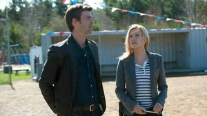 Vignette du programme télé Les mystères de Haven (Coups de foudre) S2 (4/13)