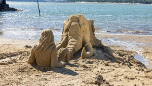 Vignette du programme télé Les rois du château de sable S3