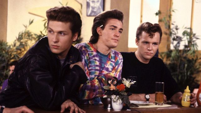 Vignette du programme télé Le miel et les abeilles - Saison 1