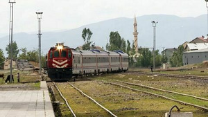 Vignette du programme télé Des trains pas comme les autres (Turquie) S2 (3/6)