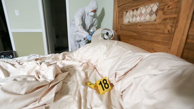 Vignette du programme télé Connexions dangereuses - Saison 7