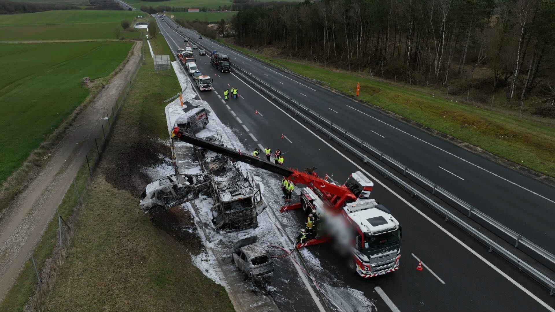 Vignette du programme télé 100 jours avec les dépanneurs de l'autoroute