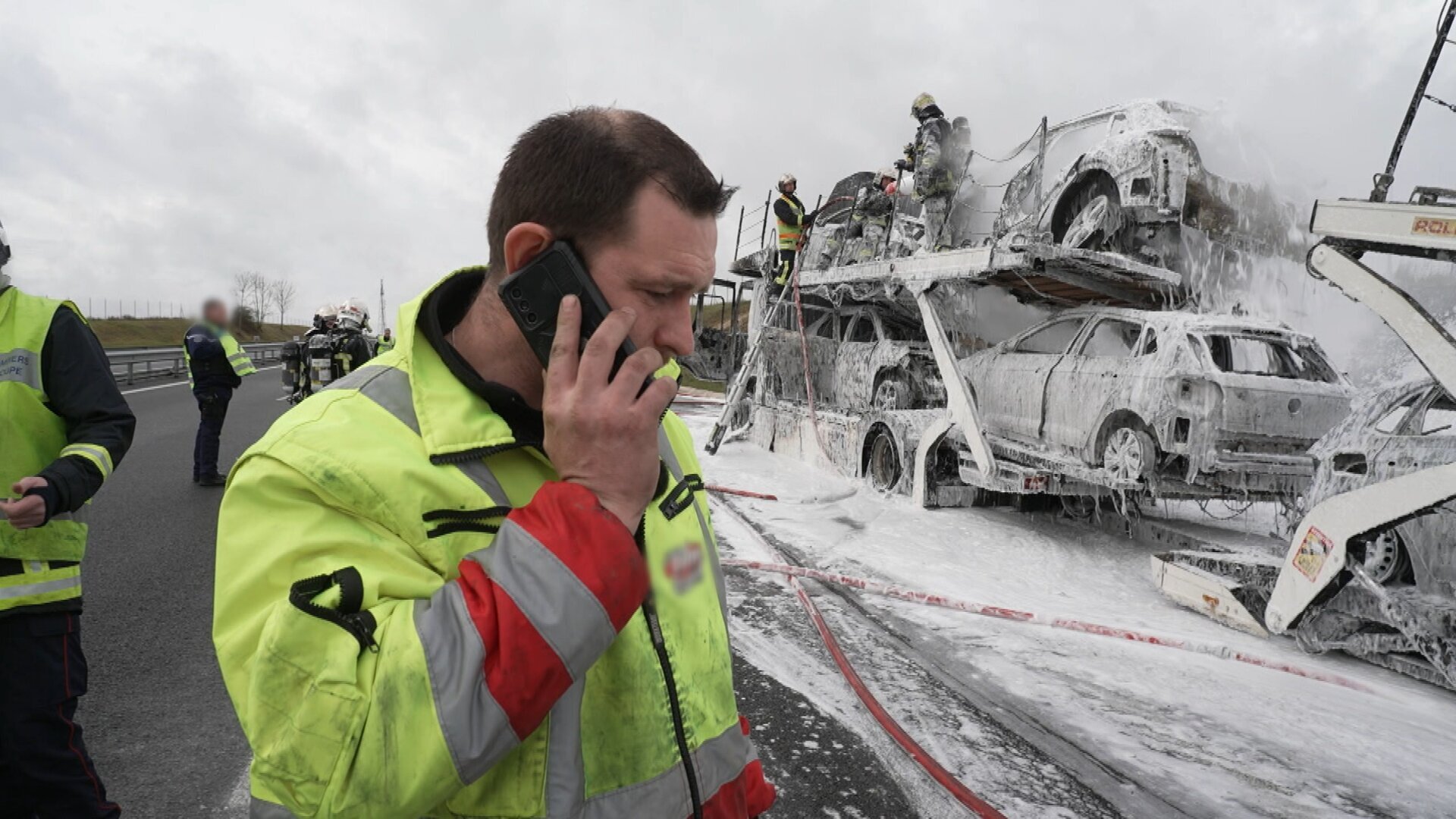 Vignette du programme télé 100 jours avec les dépanneurs de l'autoroute