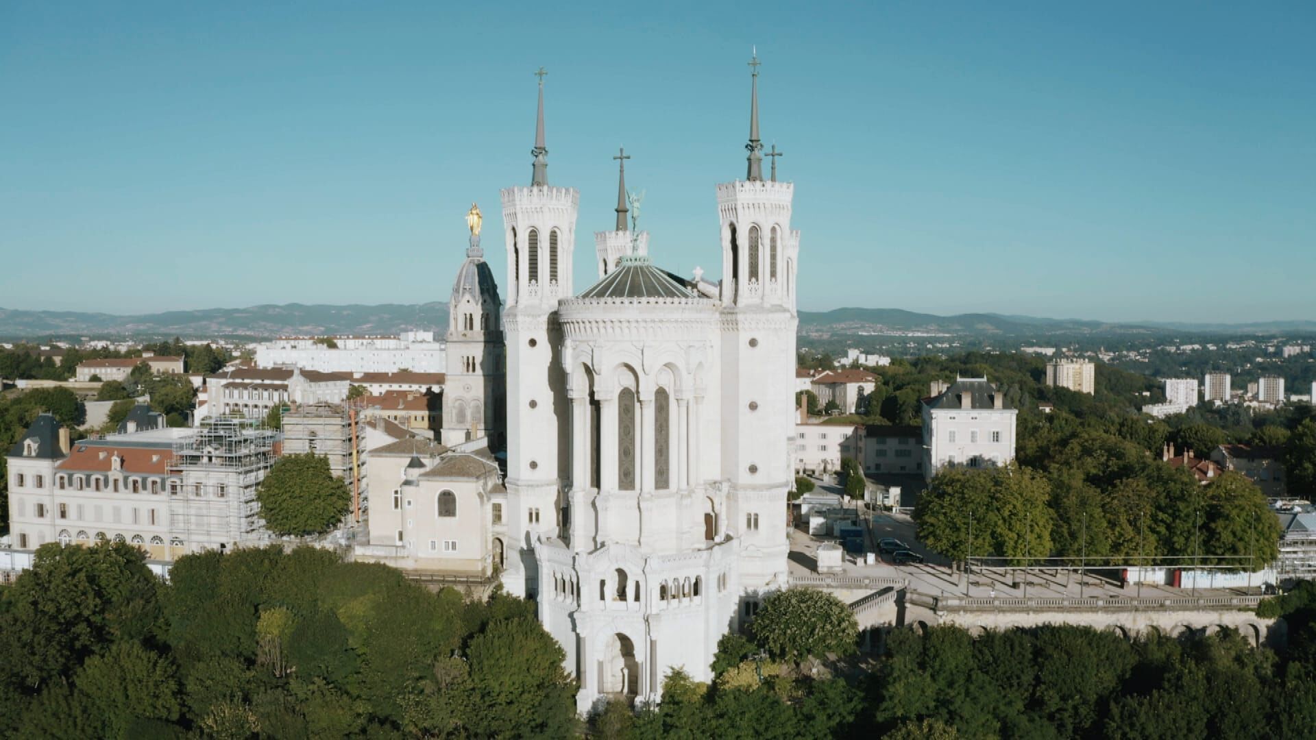 Vignette du programme télé Dans les secrets des monuments de France