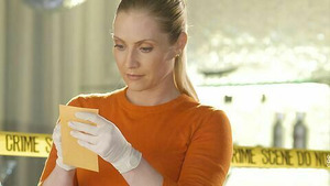 Vignette du programme télé Les experts : Miami (Chambre noire) S5 (8/24)