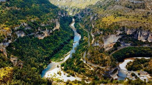 Vignette du programme télé Hantés ! (Les Cévennes de la bête du Gévaudan) (2/4)