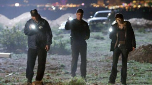 Vignette du programme télé Les experts (Meurtre à double code) S4 (23/23)