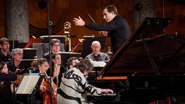 Vignette du programme télé Vasily Petrenko, Elisabeth Leonskaja: Beethoven, Bruckner - Festival de Granada