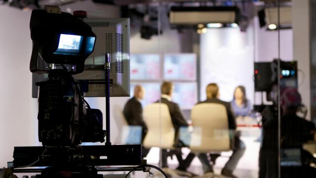 Vignette du programme télé Questions au gouvernement - le débrief