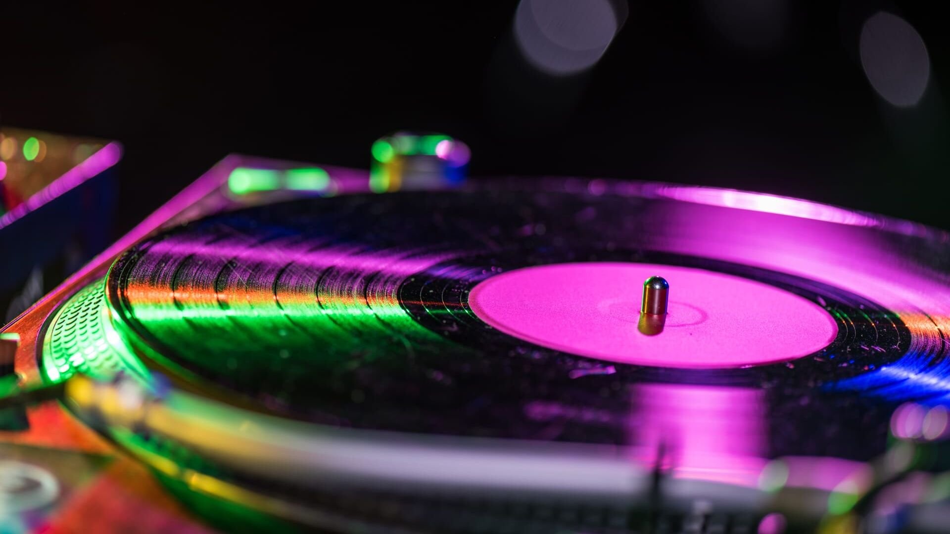 Vignette du programme télé 90s vs 00s vs 10s: Decades Battle!