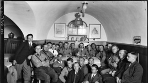 Vignette du programme télé Hitler : le pouvoir d'un dictateur (L'accès au pouvoir) S1 (1/3)